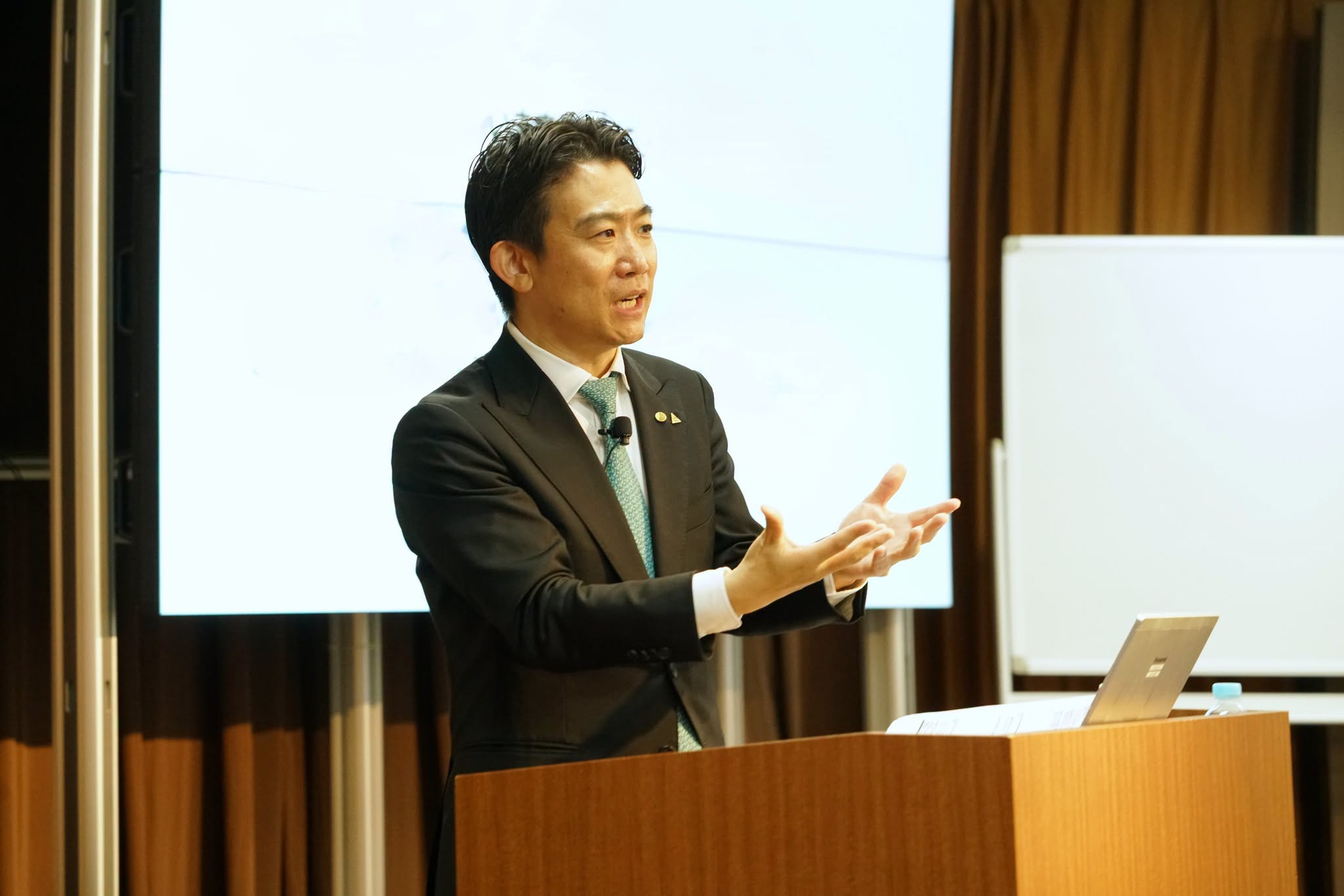 人材教育コンサルティングのアチーブメント株式会社